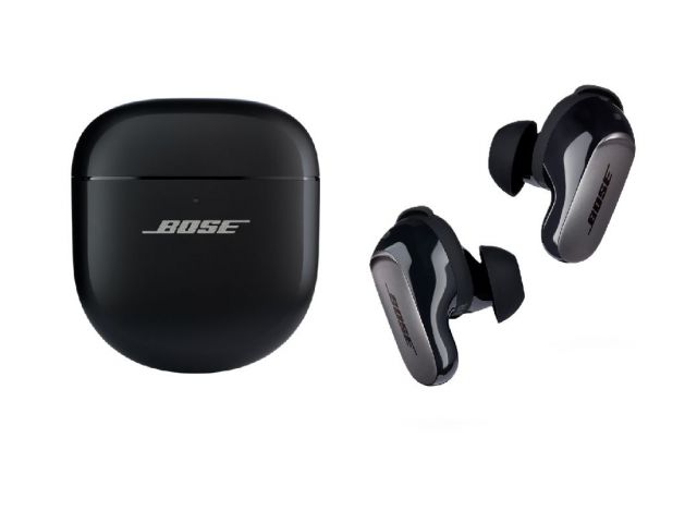 BOSE QuietComfort Ultra Earbuds crne bluetooth slušalice u kućištu za punjenje